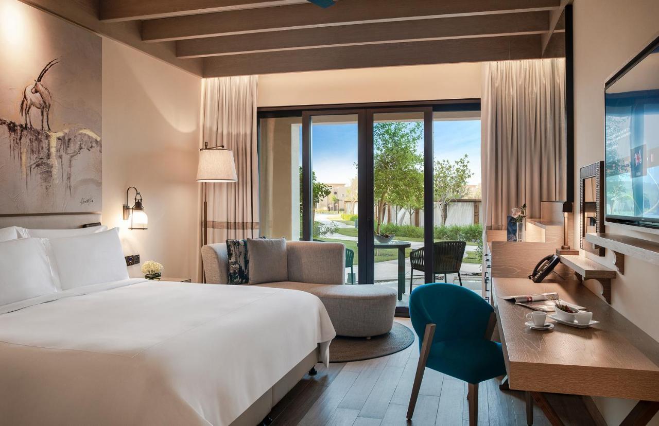 Saadiyat Rotana And Abou Dabi